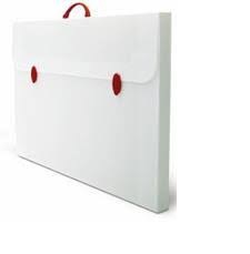 Valigetta plastica polionda portadisegni neutra cm.36,5x56,5x3,5 con maniglia - Cartoarte Valigetta plastica polionda portadisegni neutra cm.36,5x56,5x3,5 con maniglia - Cartoarte