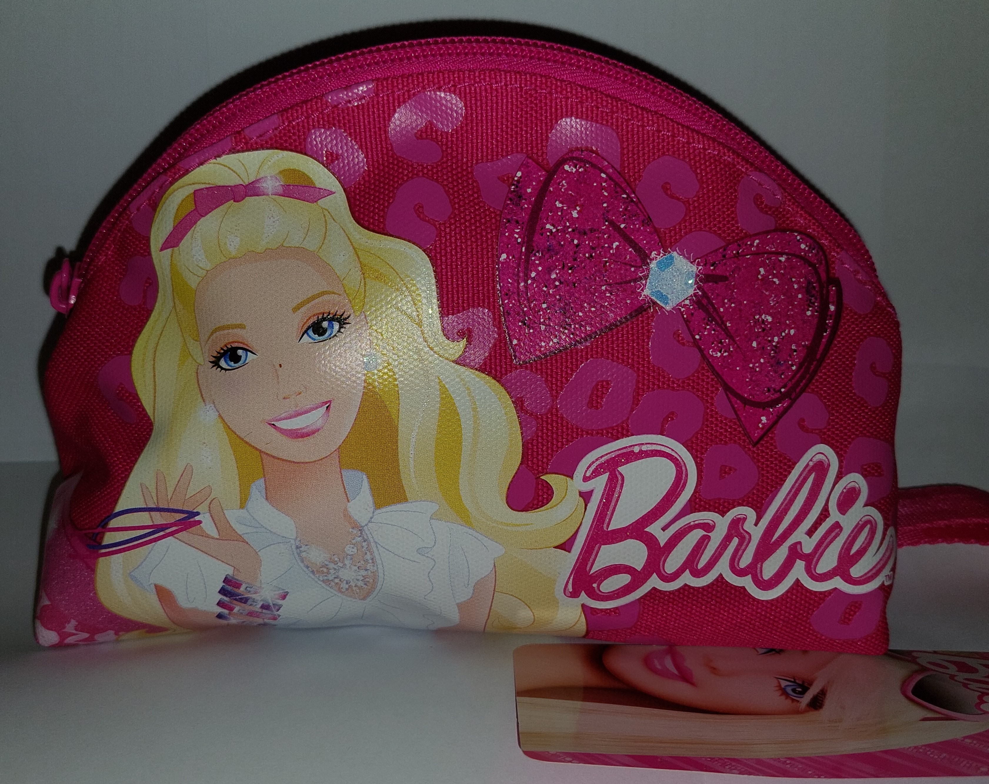 Bustina trousse con cerniera Barbie 316021402 - Cartoarte Bustina trousse con cerniera Barbie 316021402 - Cartoarte