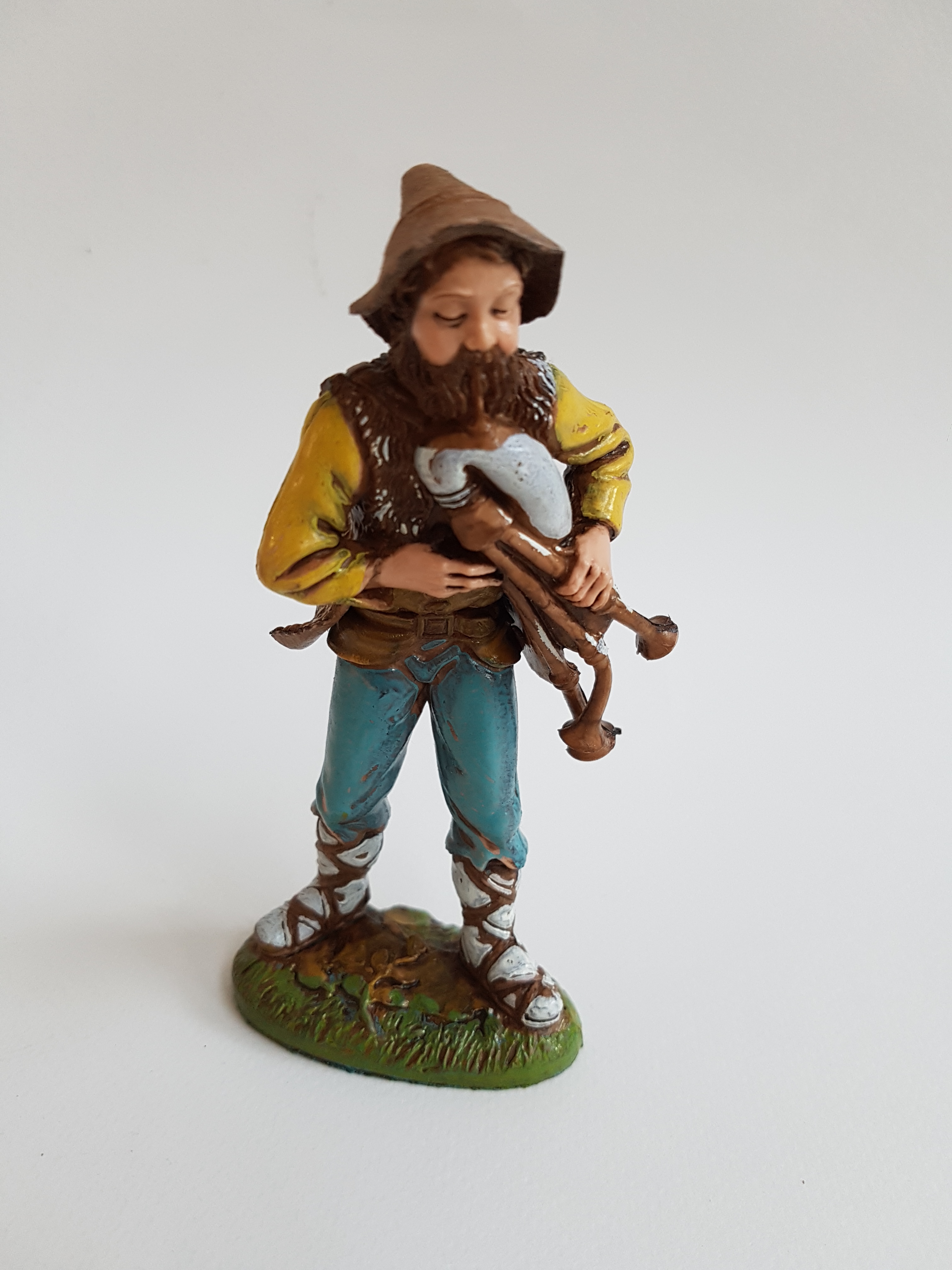 Pastore per presepe Zampognaro cm.12 Landi Stile classico - Cartoarte Pastore per presepe Zampognaro cm.12 Landi Stile classico - Cartoarte