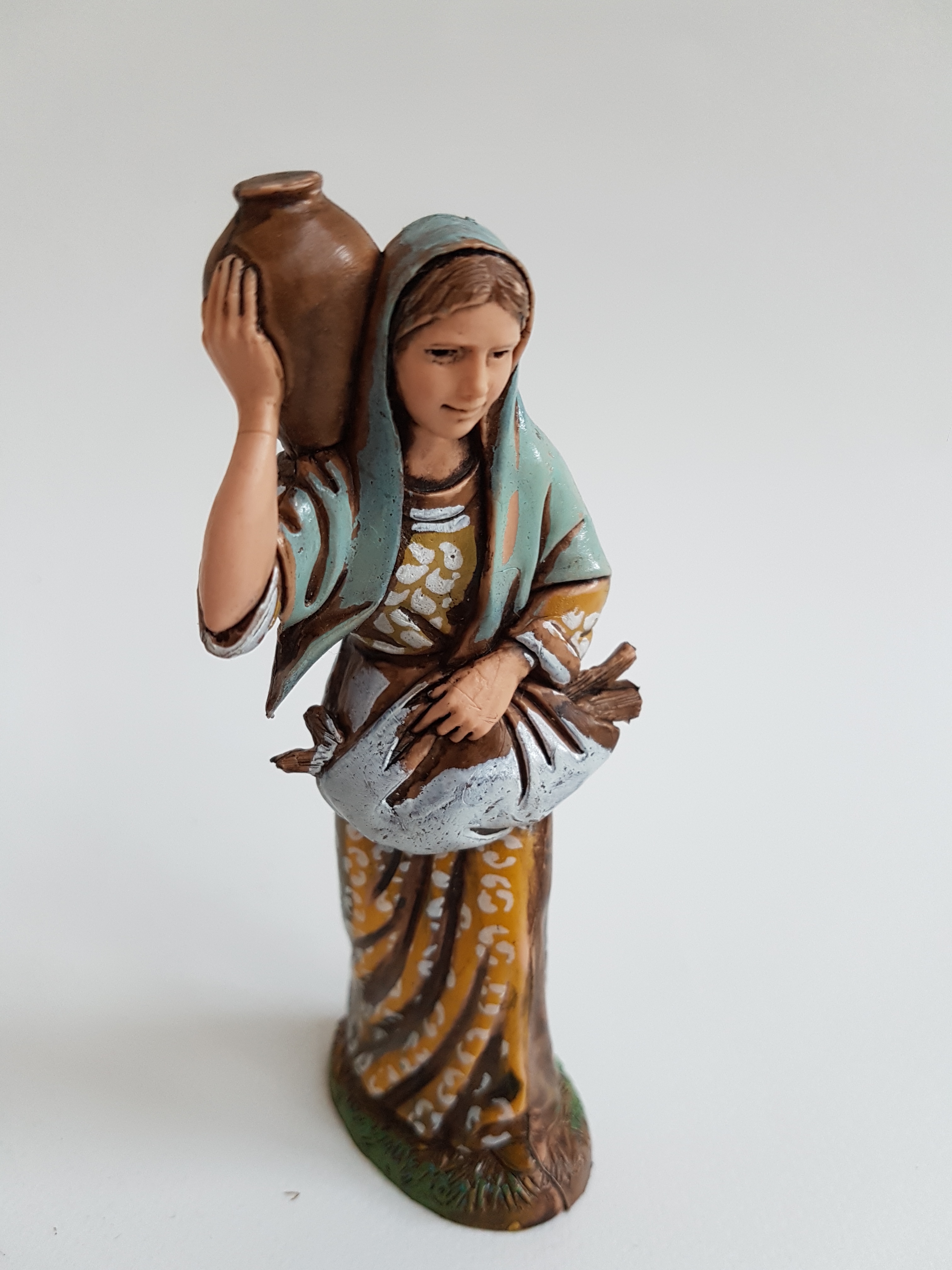 Pastore per presepe Donna con brocca in spalla cm.12 Landi - Cartoarte Pastore per presepe Donna con brocca in spalla cm.12 Landi - Cartoarte